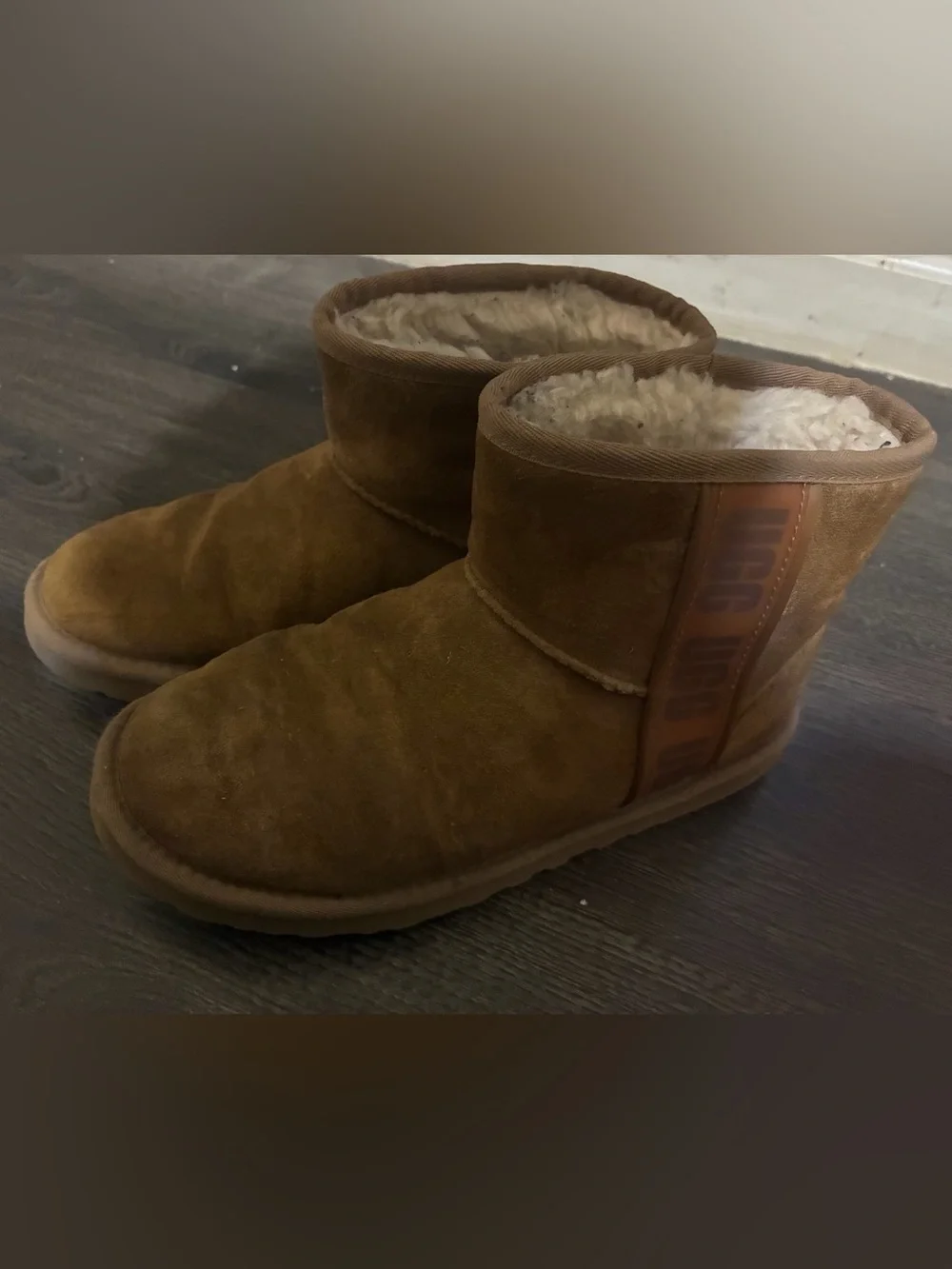 UGG Short Suede Boot in Chestnut